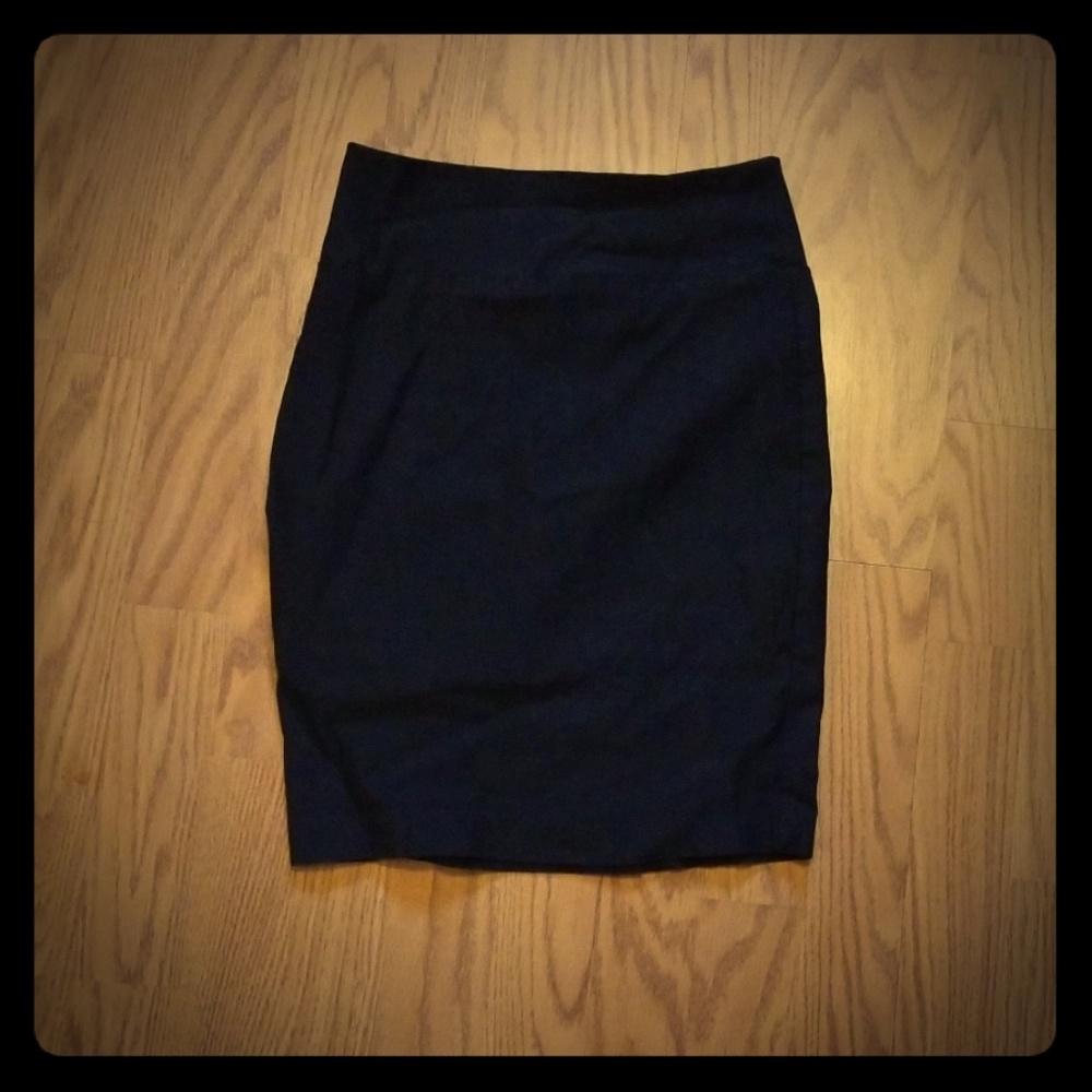 Black pencil skirt